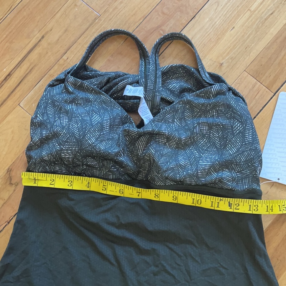 Lululemon Wrap It Up Tank - - Picture 9 of 10